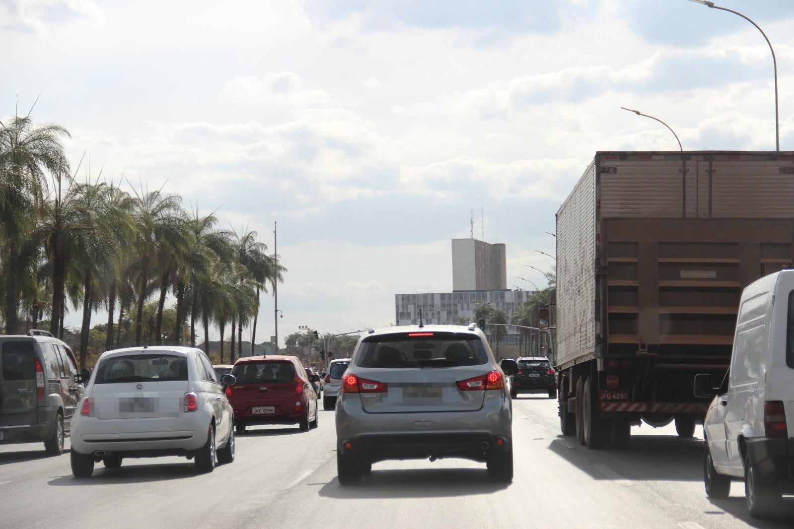 Três das cinco vias urbanas do DF com mais mortes têm ocorrências zeradas em 2025