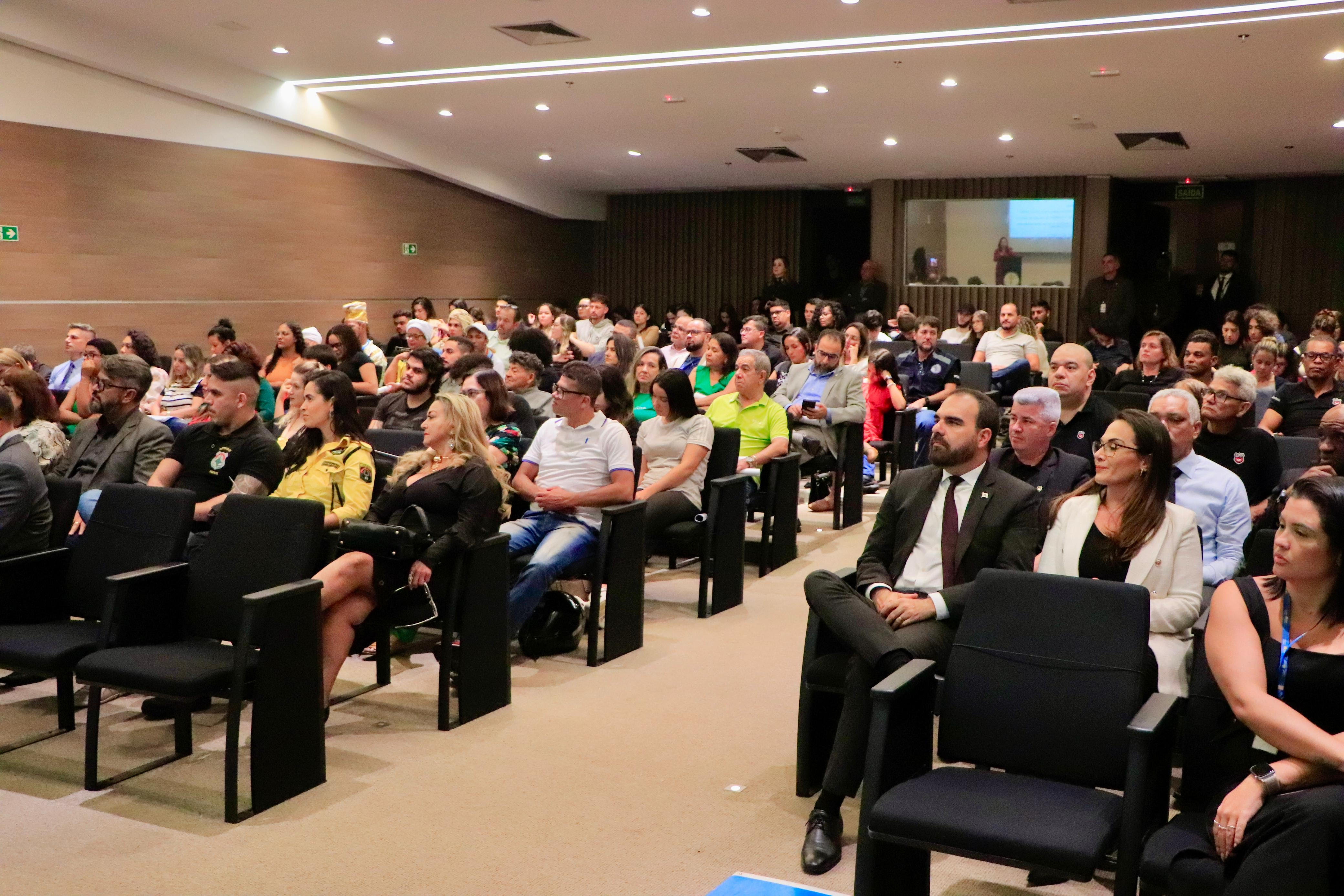 GDF promove encontro com lideranças religiosas para fortalecer ações de enfrentamento à violência contra a mulher