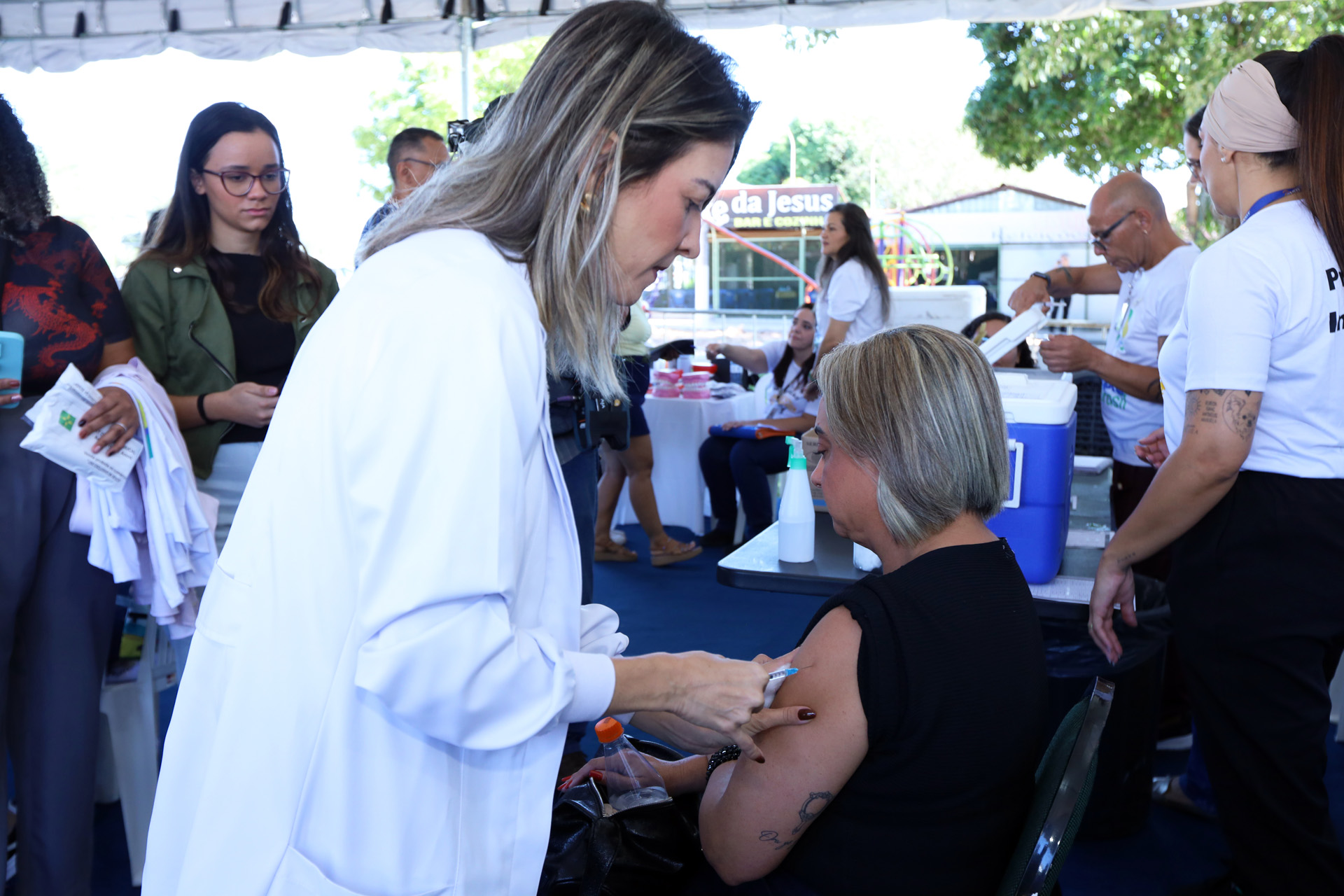 Mais de 272 mil doses de vacina contra a gripe já foram aplicadas no DF