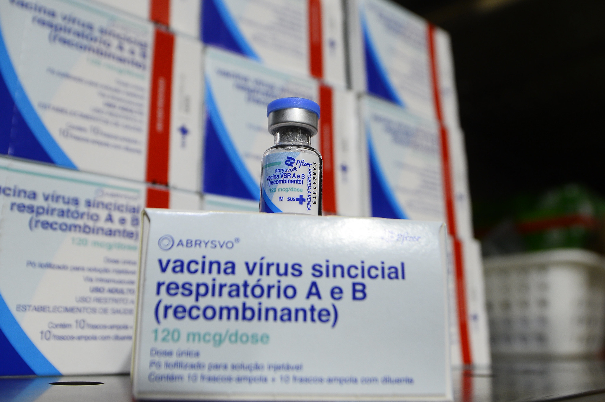 DF recebe mais de 9 mil vacinas contra bronquiolite para gestantes