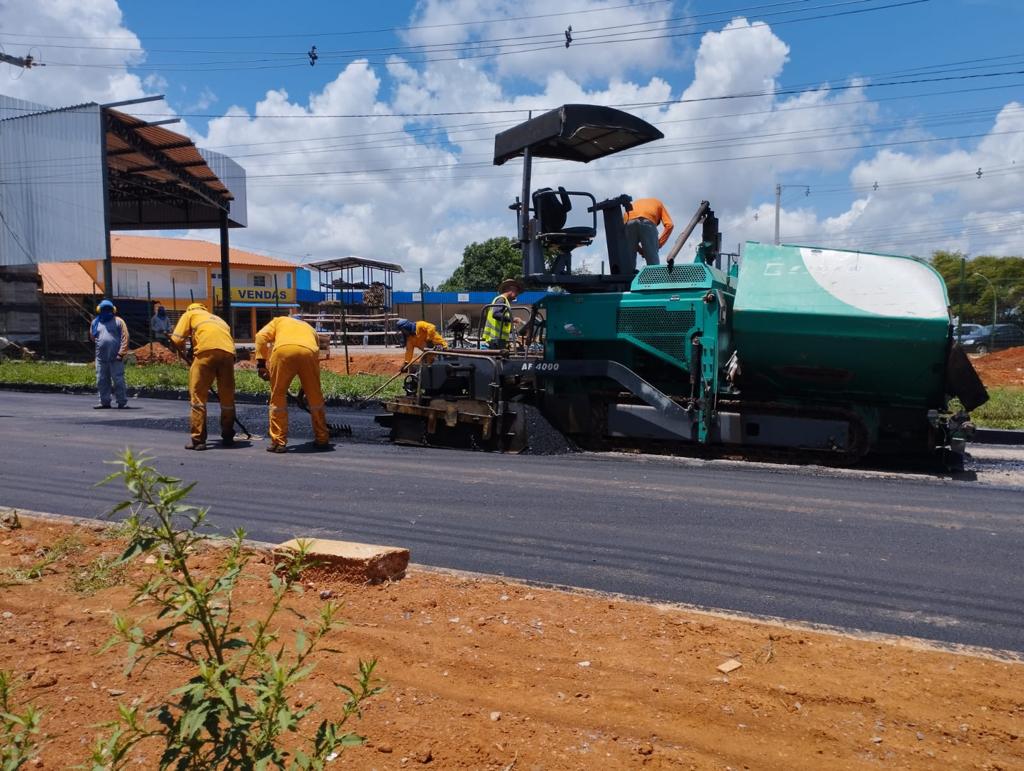 Vias da Ponte Alta Norte do Gama recebem pavimentação
