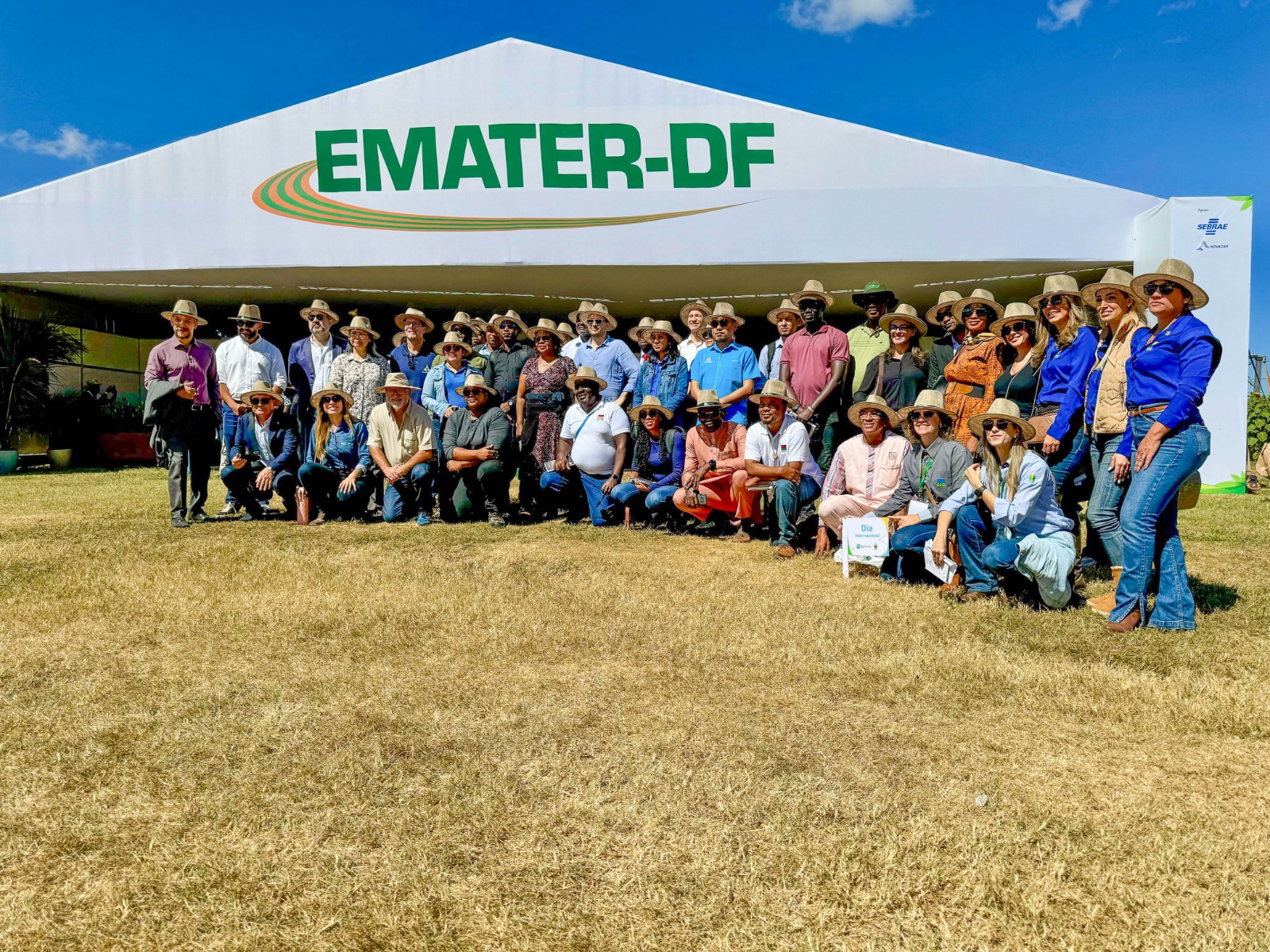 Embaixadores conhecem novas tecnologias do campo em visita à AgroBrasília