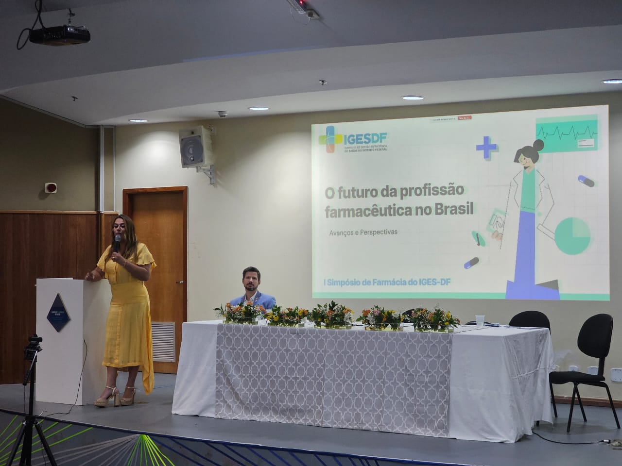 Simpósio de farmácia discute melhores tratamentos para pacientes no ambiente hospitalar