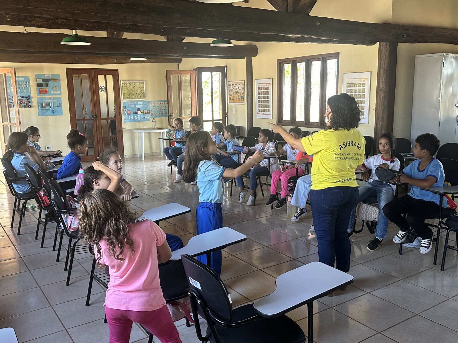 Estudantes do Núcleo Rural Rajadinha visitam Estação Ecológica de Águas Emendadas