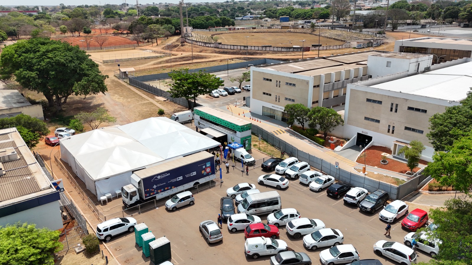 Carreta da Inclusão encerra ciclo em Planaltina com arena gamer acessível