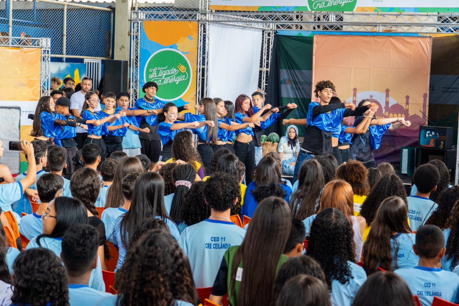Alunos do CED 11 de Ceilândia participam do festival Tô Ligado na Energia