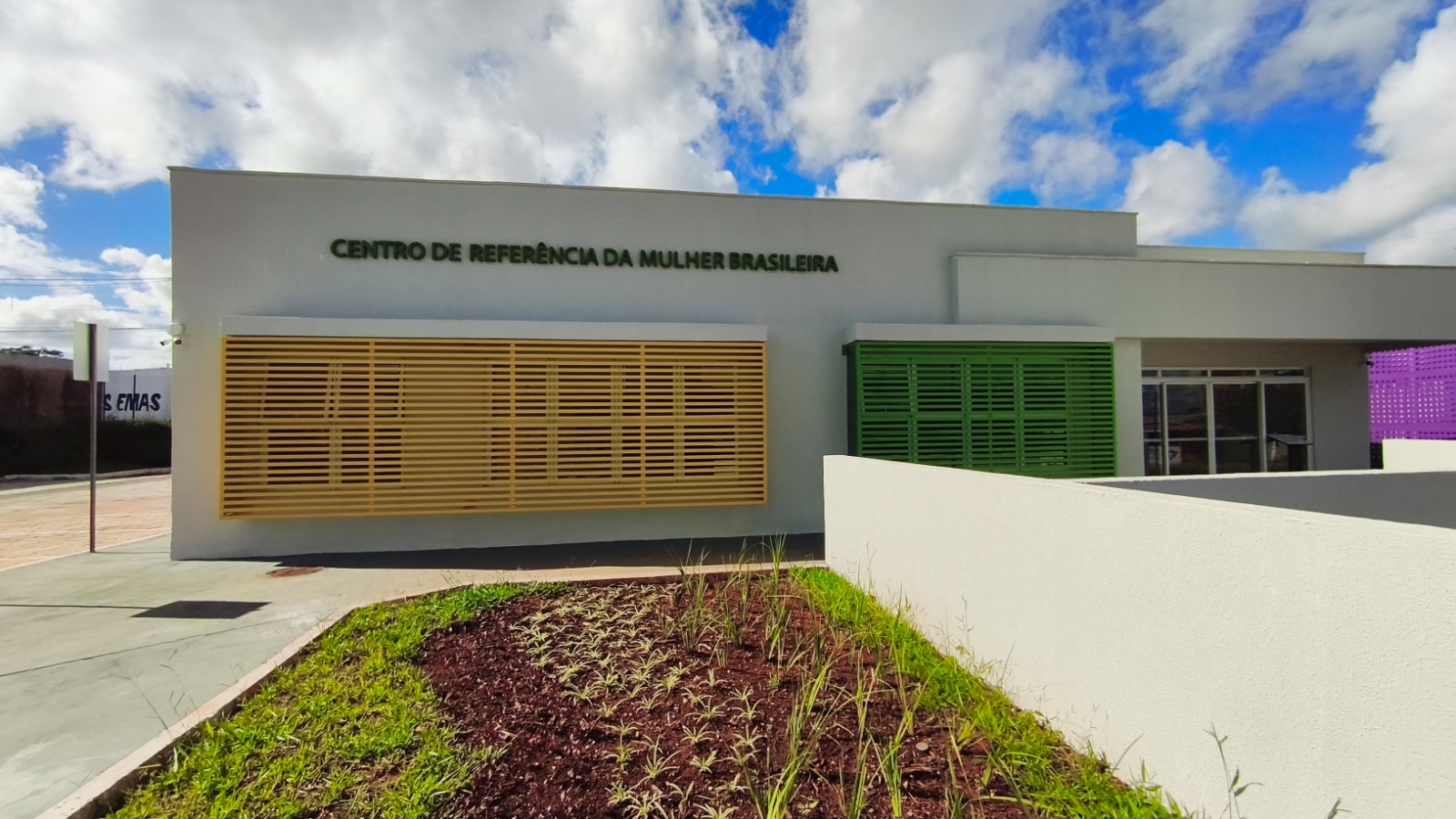 Obra da Casa da Mulher Brasileira no Recanto das Emas é finalizada