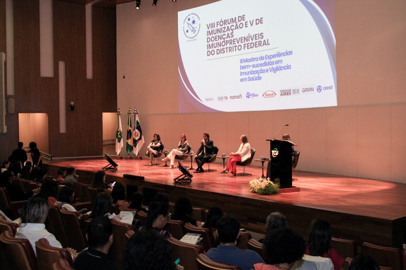 Mais de 250 profissionais e acadêmicos debatem vacinação e doenças imunopreveníveis