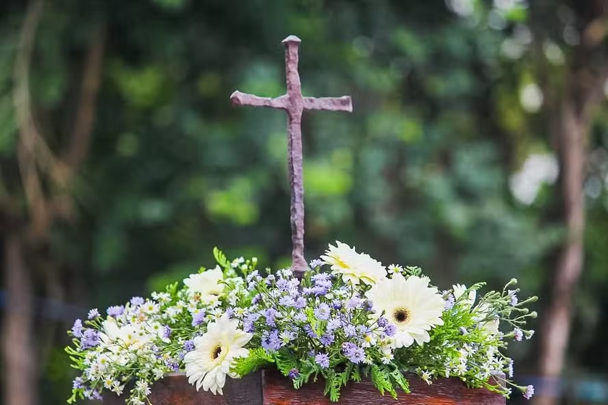 Cruz original da primeira missa no Brasil vem a Brasília no aniversário da capital