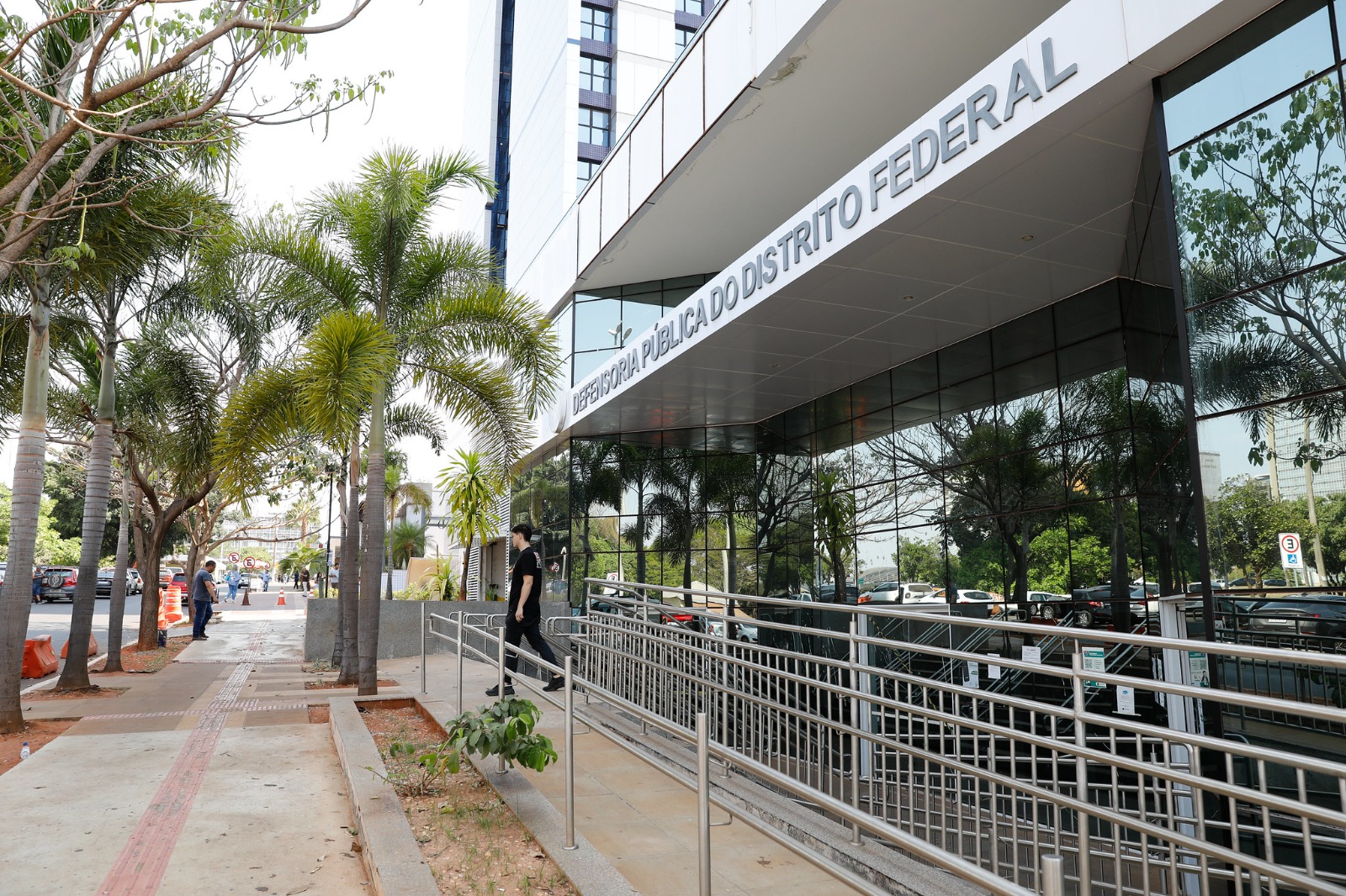 Abril Azul: Cartilha informa sobre direitos das pessoas com autismo