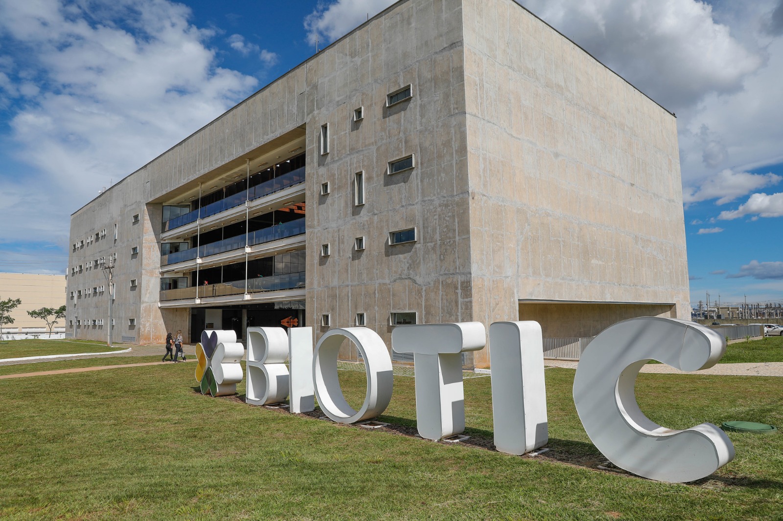 Evento gratuito para mulheres debate autoestima, inovação e inteligência artificial