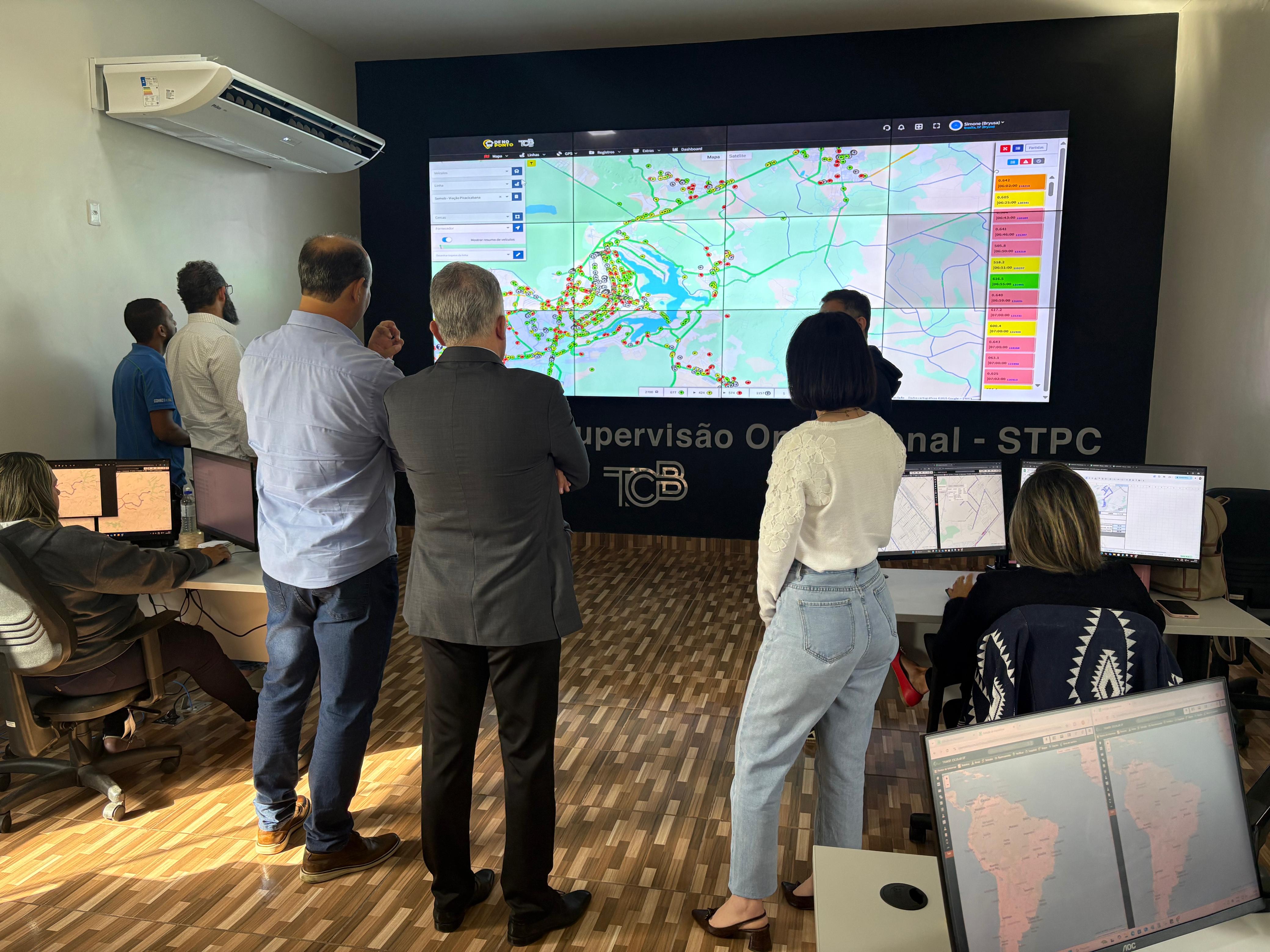CSO monitora a frota de ônibus do transporte coletivo do DF em tempo real