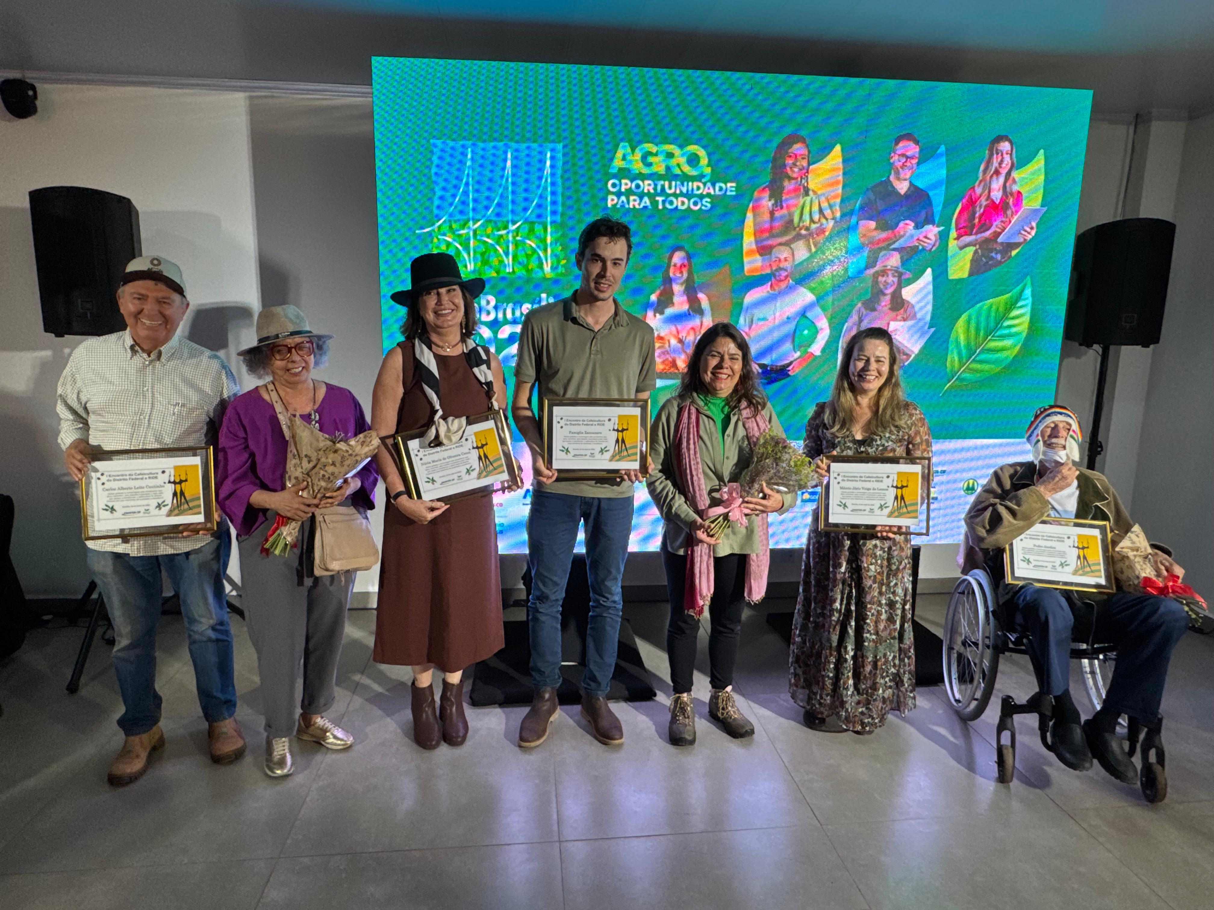 I Encontro da Cafeicultura celebra crescimento do setor e homenageia pioneiros na AgroBrasília