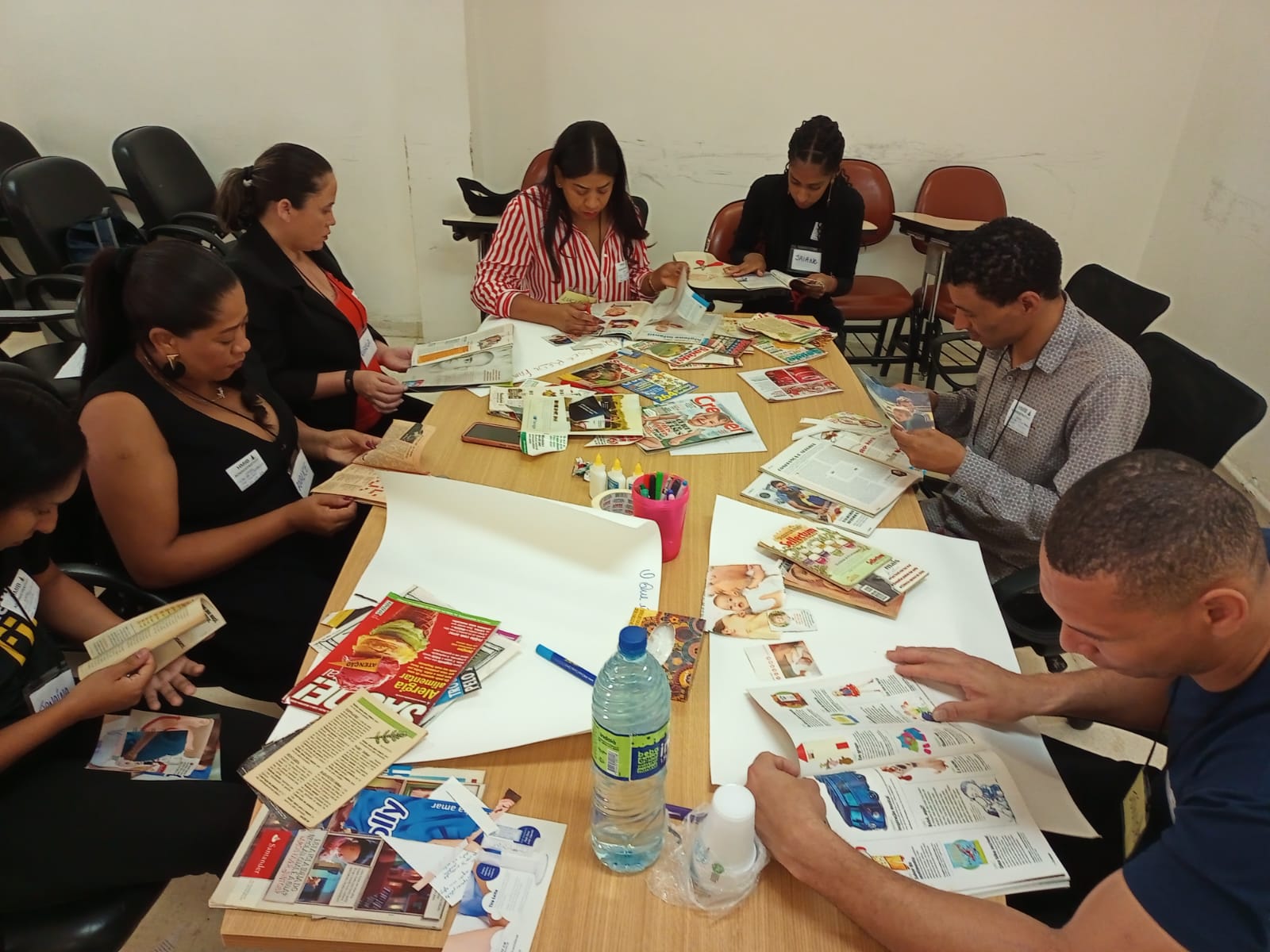 Maio Furta-Cor: Rede pública de saúde do DF oferece suporte à saúde mental das mães