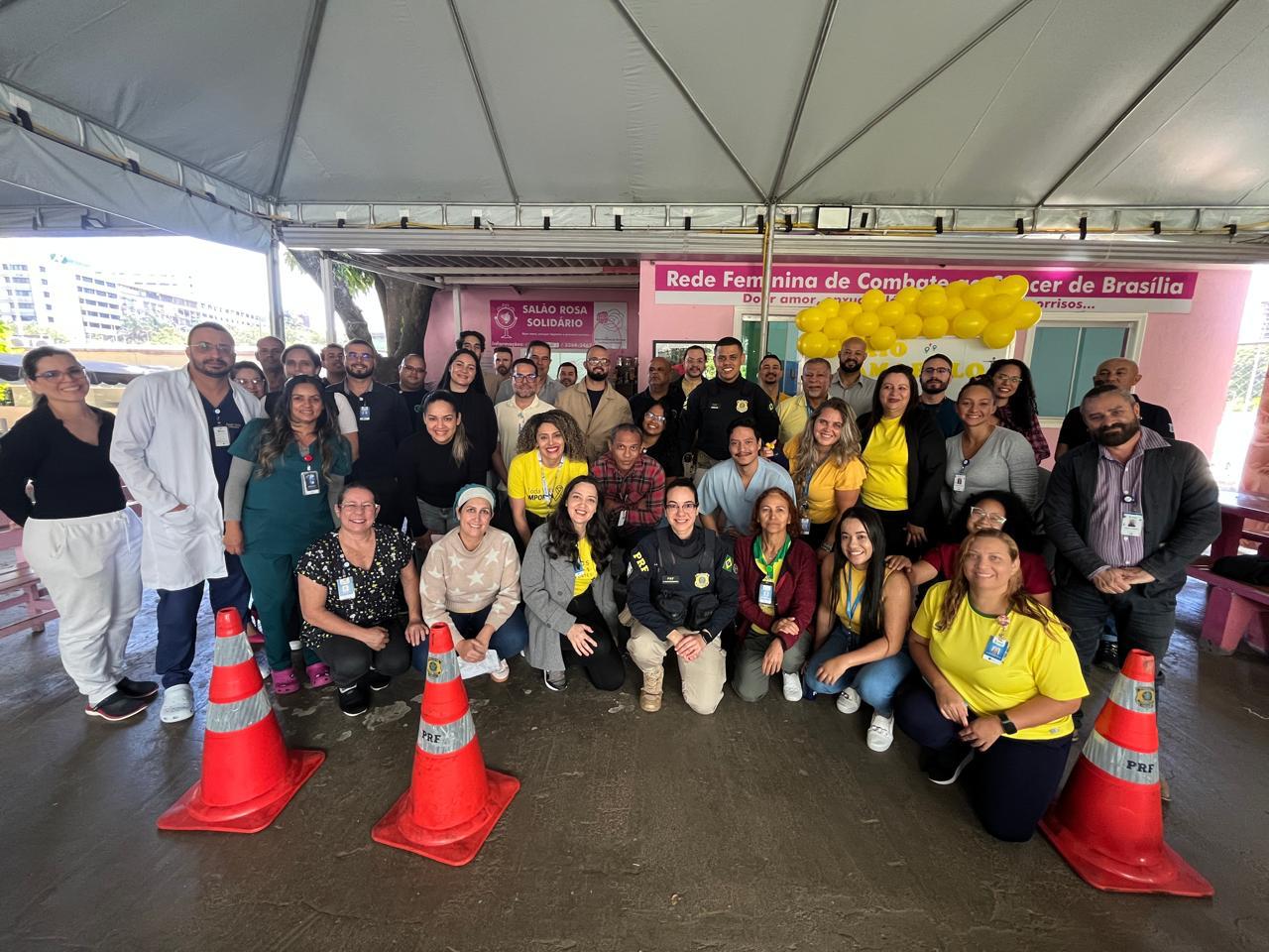 Evento no Hospital de Base orienta colaboradores sobre prevenção de acidentes e direção segura