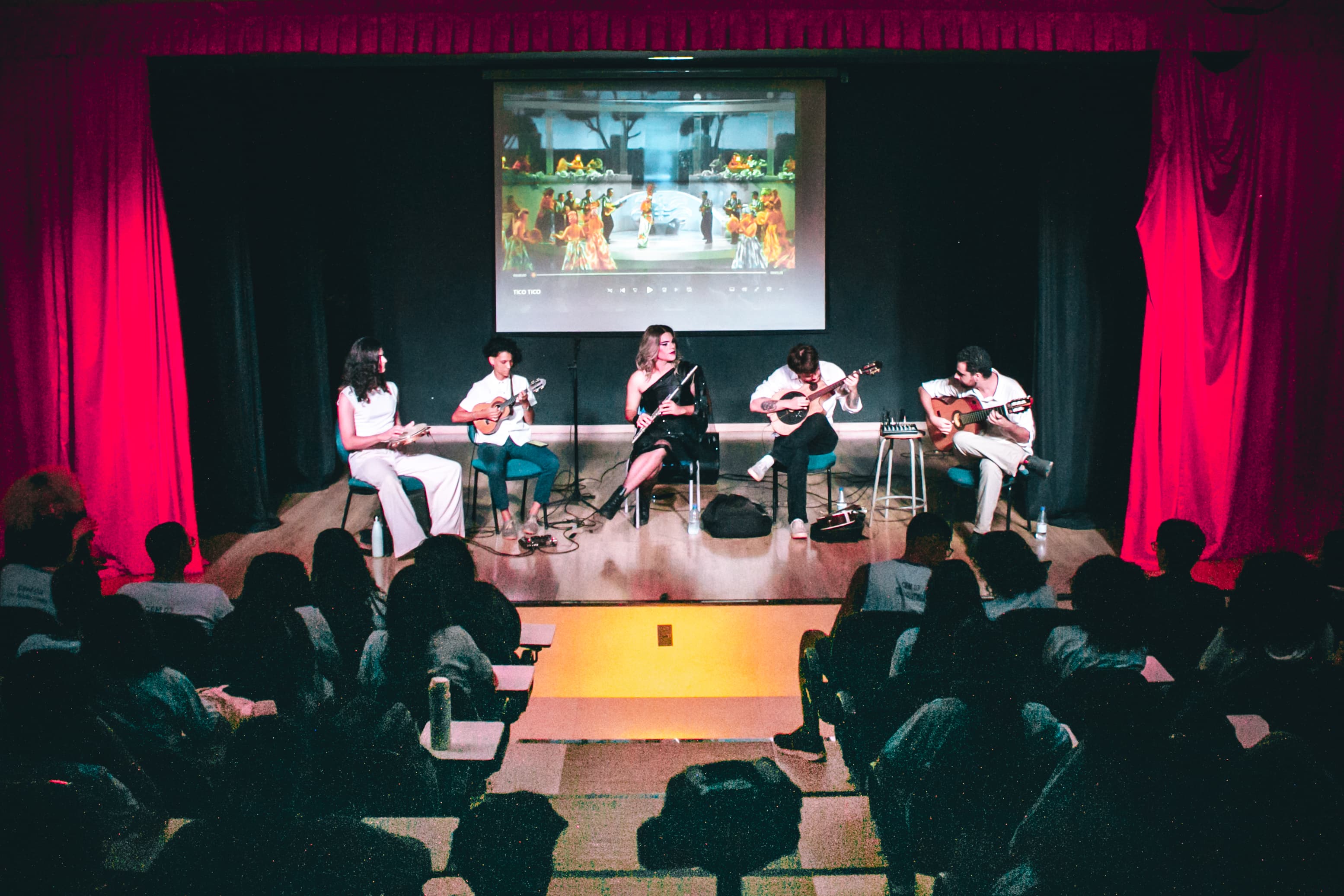 Com apoio do FAC, projeto leva a história do chorinho para escolas públicas do DF