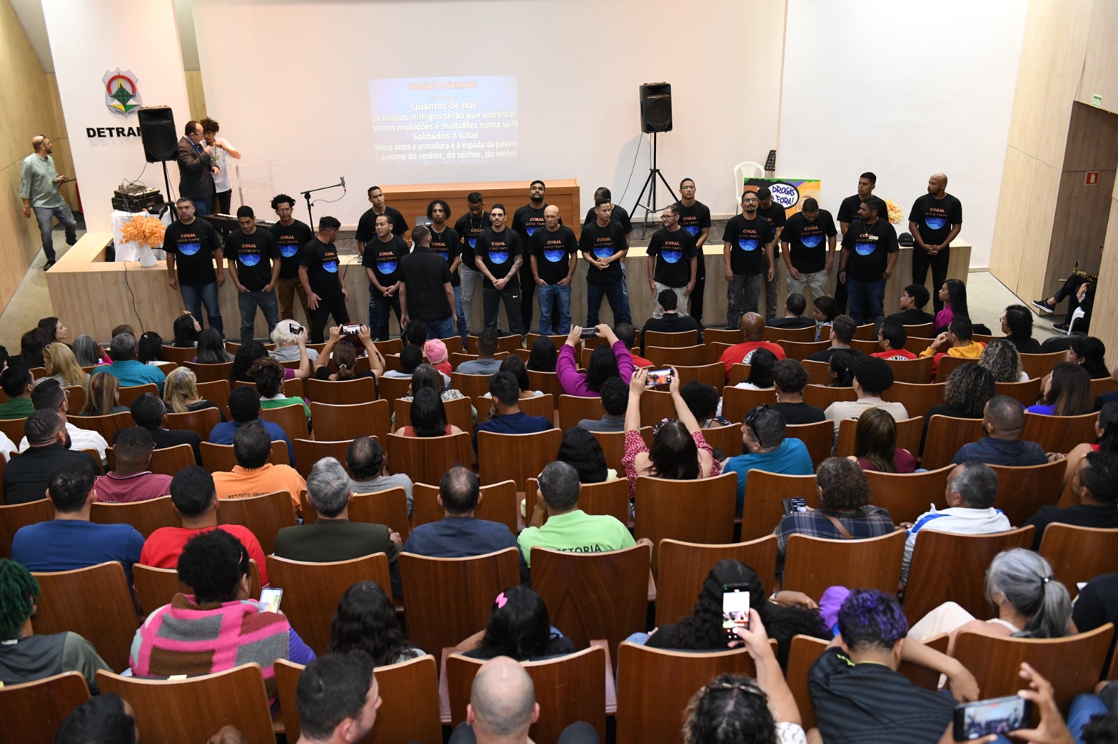 Evento ‘Histórias que Acolhem’ homenageia 136 protagonistas na luta contra as drogas no DF