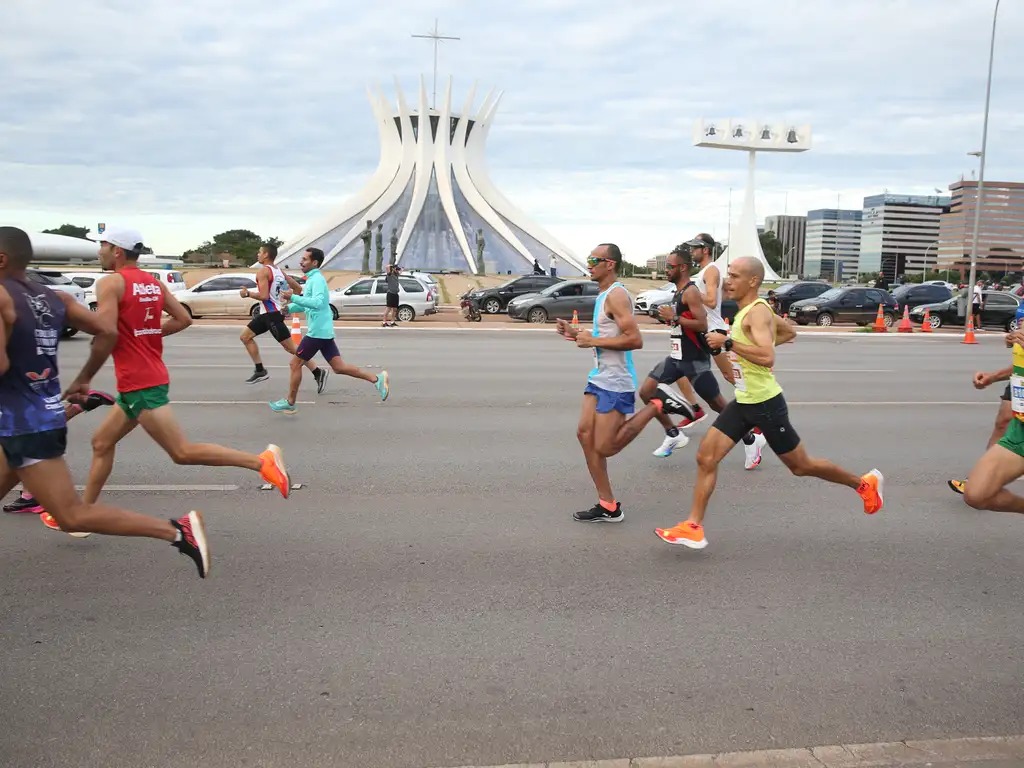 Corridas alteram o trânsito neste fim de semana