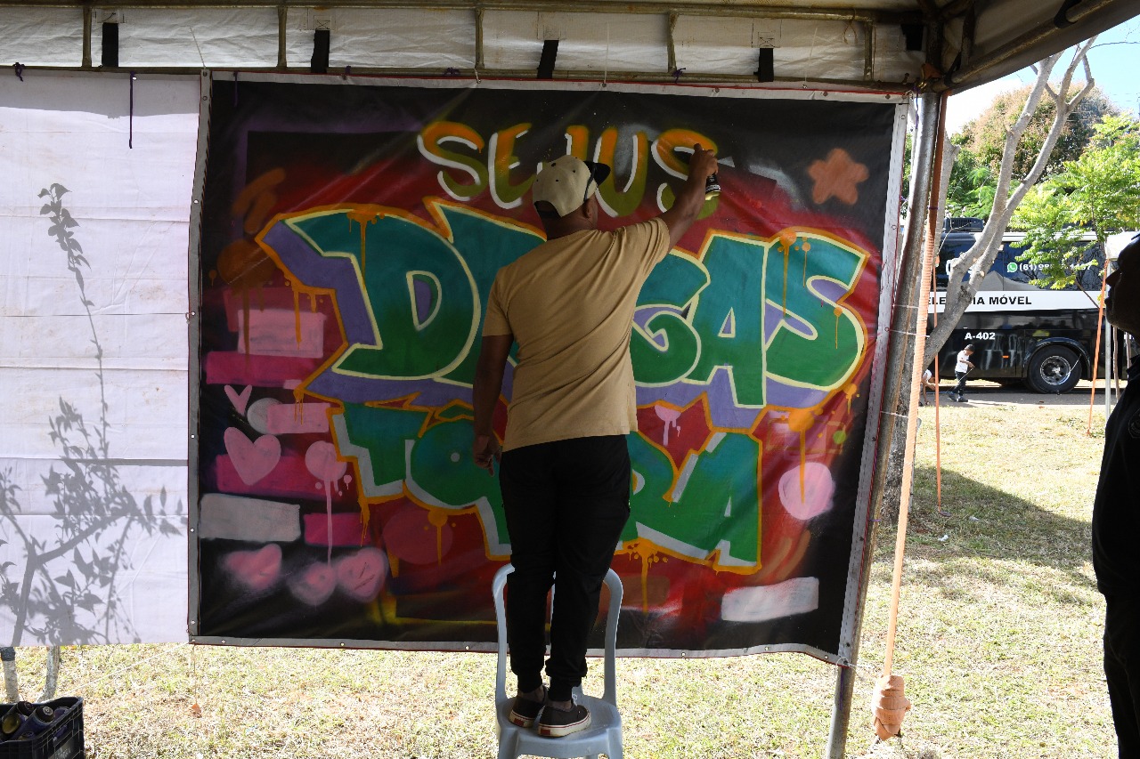 Vila Buritizinho, em Sobradinho II, recebe evento com com rimas, grafite e inclusão social