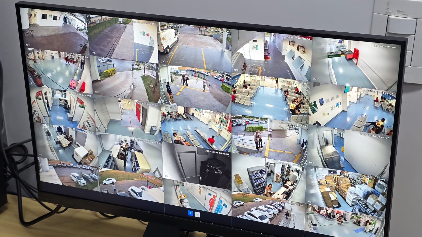 Ações de vandalismo causam prejuízo em unidades de saúde, que reforçam medidas de segurança