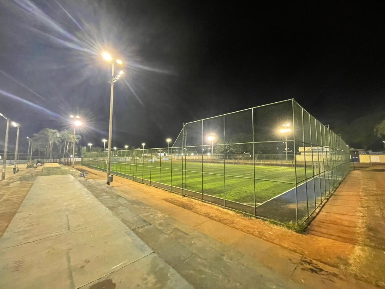 Iluminação de centros esportivos no Distrito Federal é modernizada
