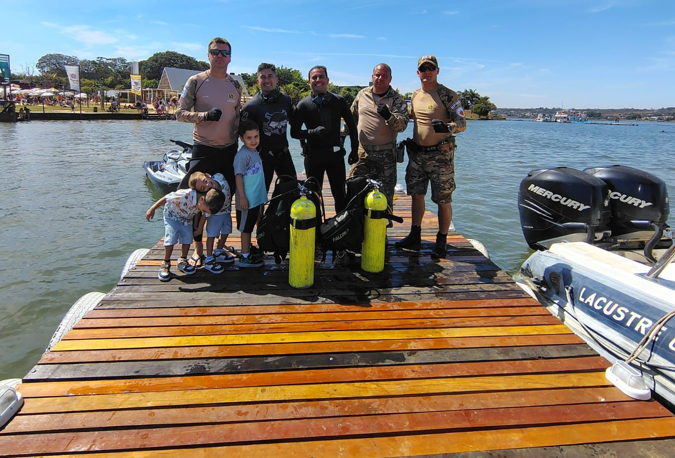 Lago Paranoá recebe ação de limpeza neste sábado (9)