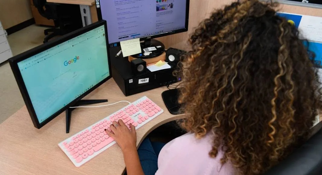 DF tem ações de proteção a crianças e adolescentes no ambiente virtual desde 2024