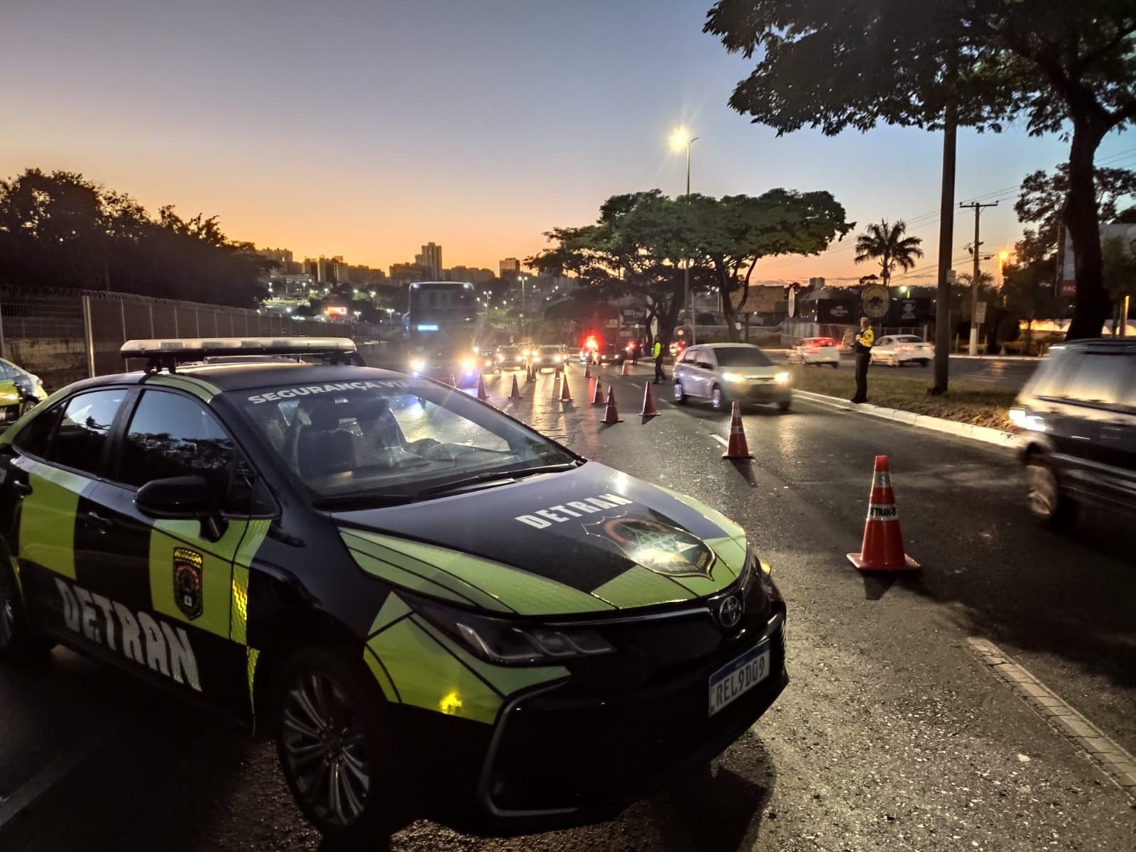 Avenida Parque Águas Claras terá trecho interditado neste sábado (16)