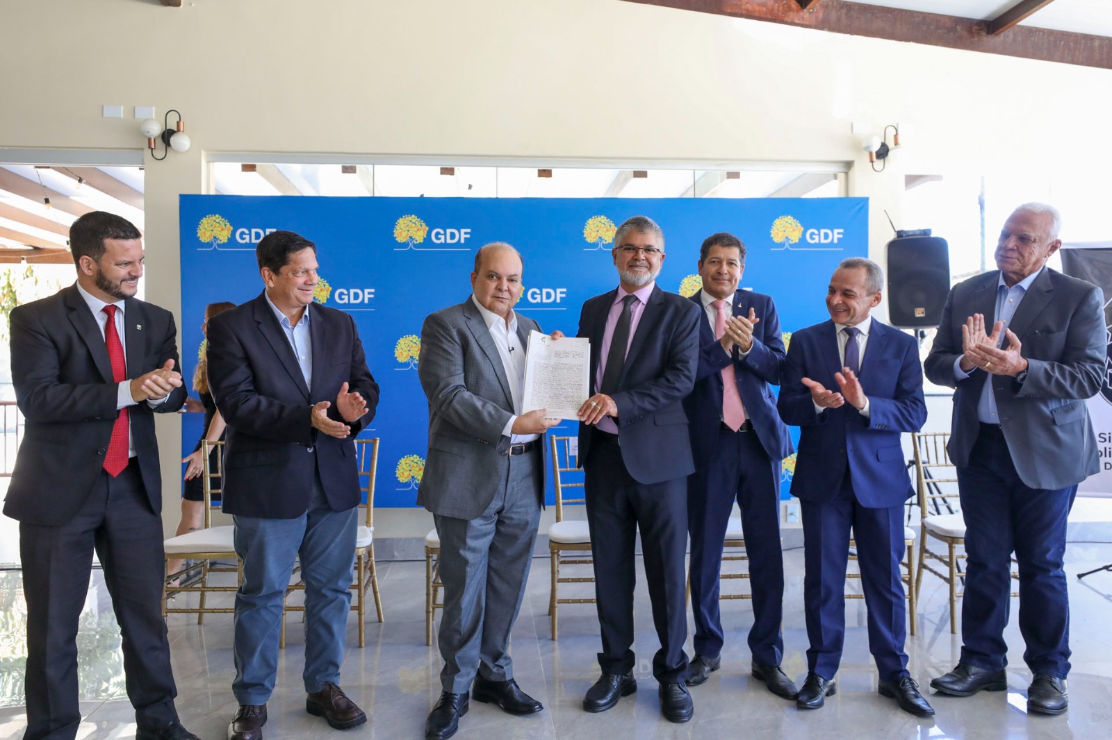 GDF entrega escritura de concessão ao Sindicato dos Policiais Federais