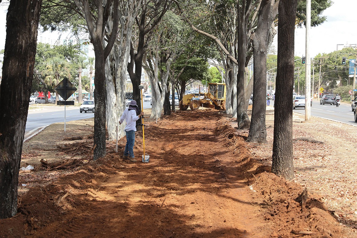 Taguatinga ganha mais 4 km de ciclovia no Pistão Norte