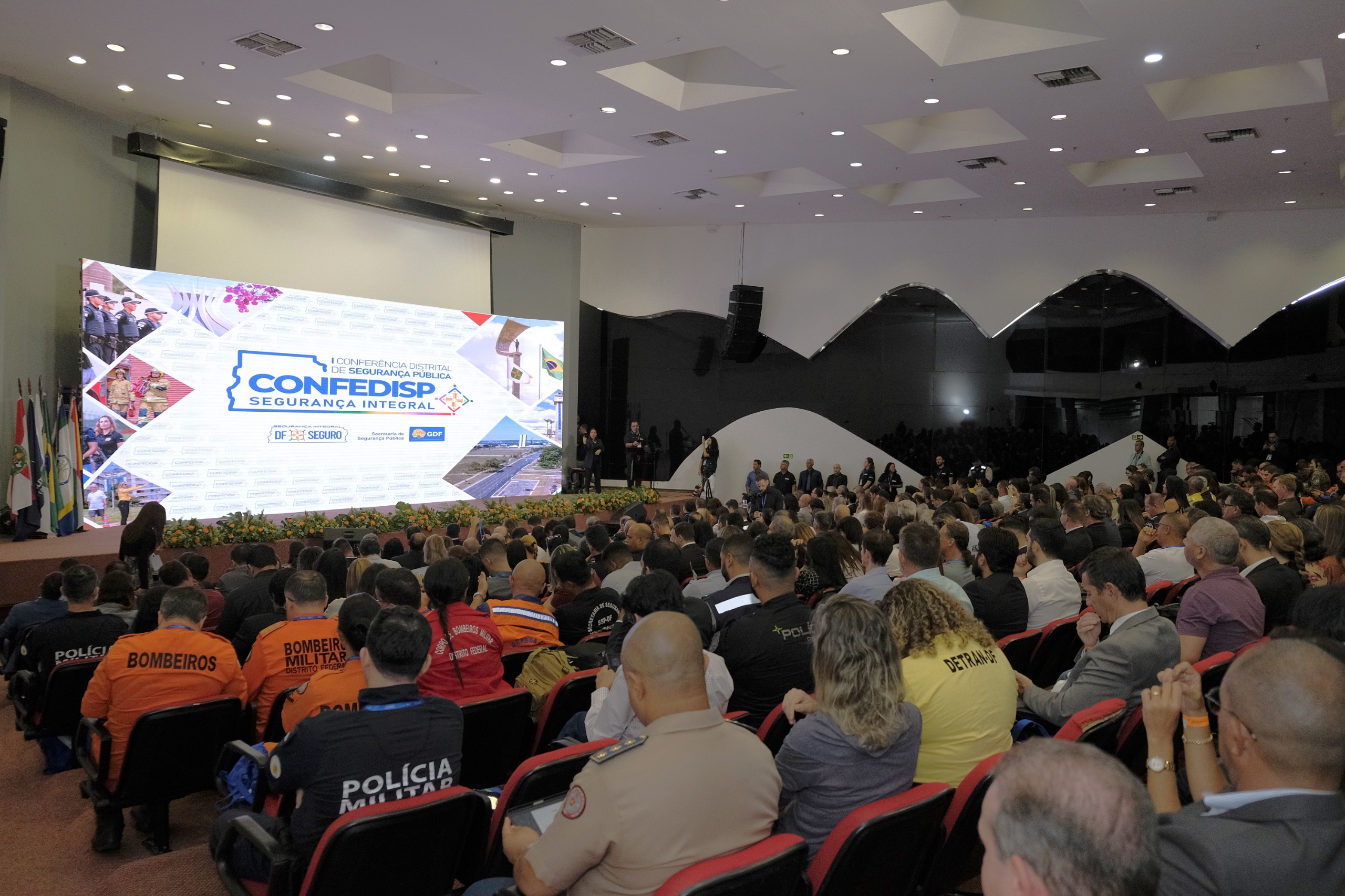 Participação popular passa a nortear políticas de segurança do DF