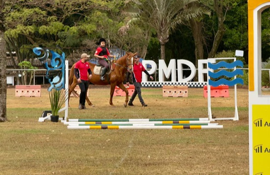 Torneio de Hipismo Adaptado reúne atletas e centros de equoterapia no DF