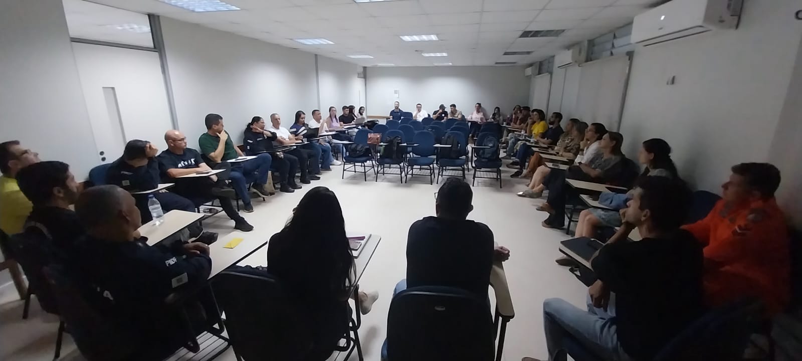 Primeira turma de agentes de prevenção ao suicídio na segurança pública do DF se forma