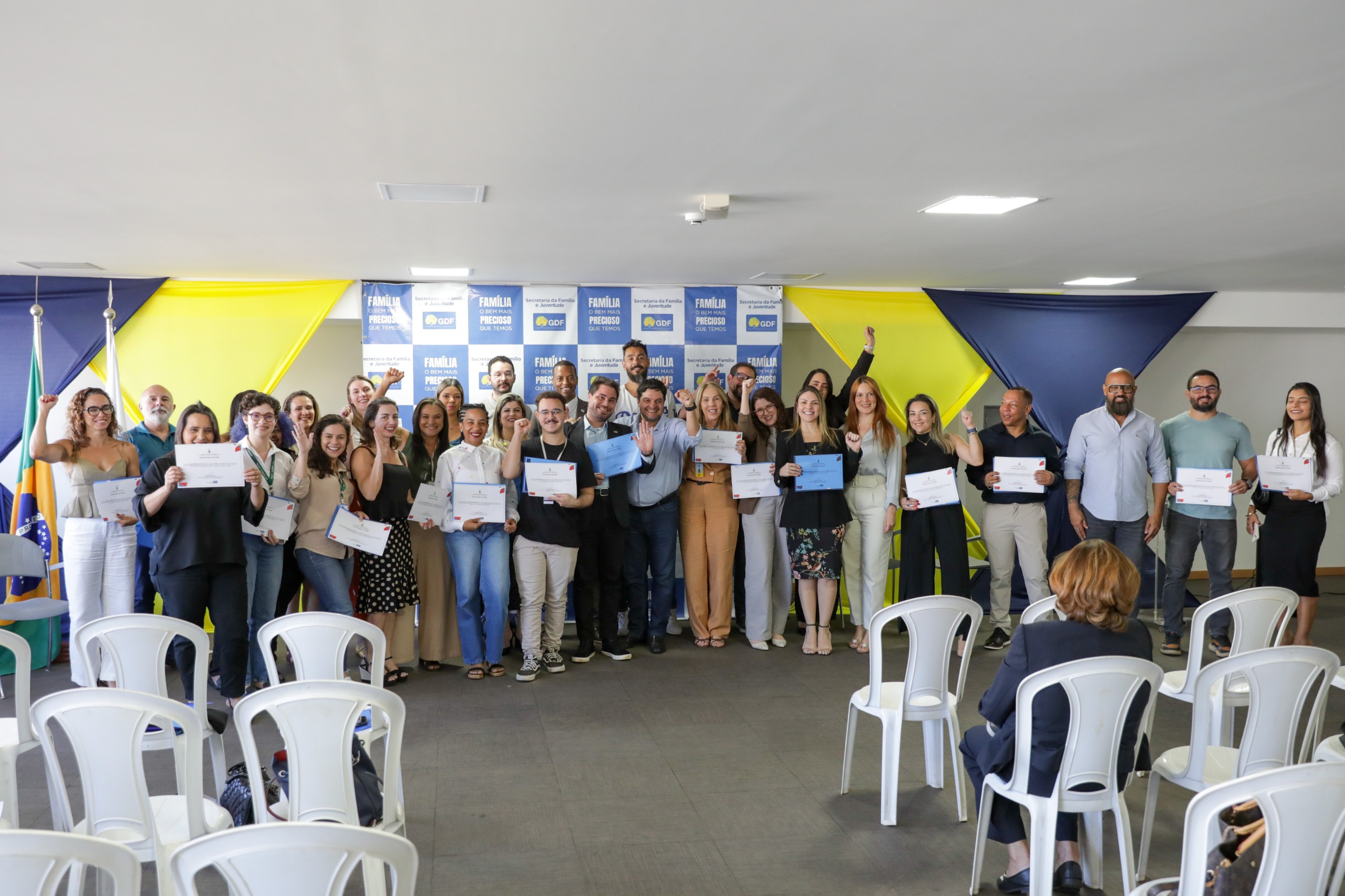 Servidores tomam posse em comitê sobre políticas públicas para juventude do DF