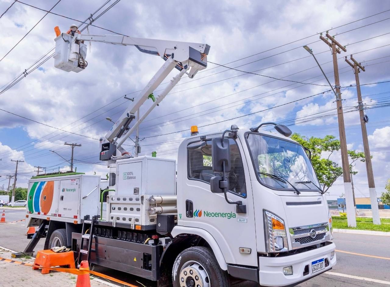 Fornecimento de energia terá reforço para enfrentar temporada de chuvas no DF