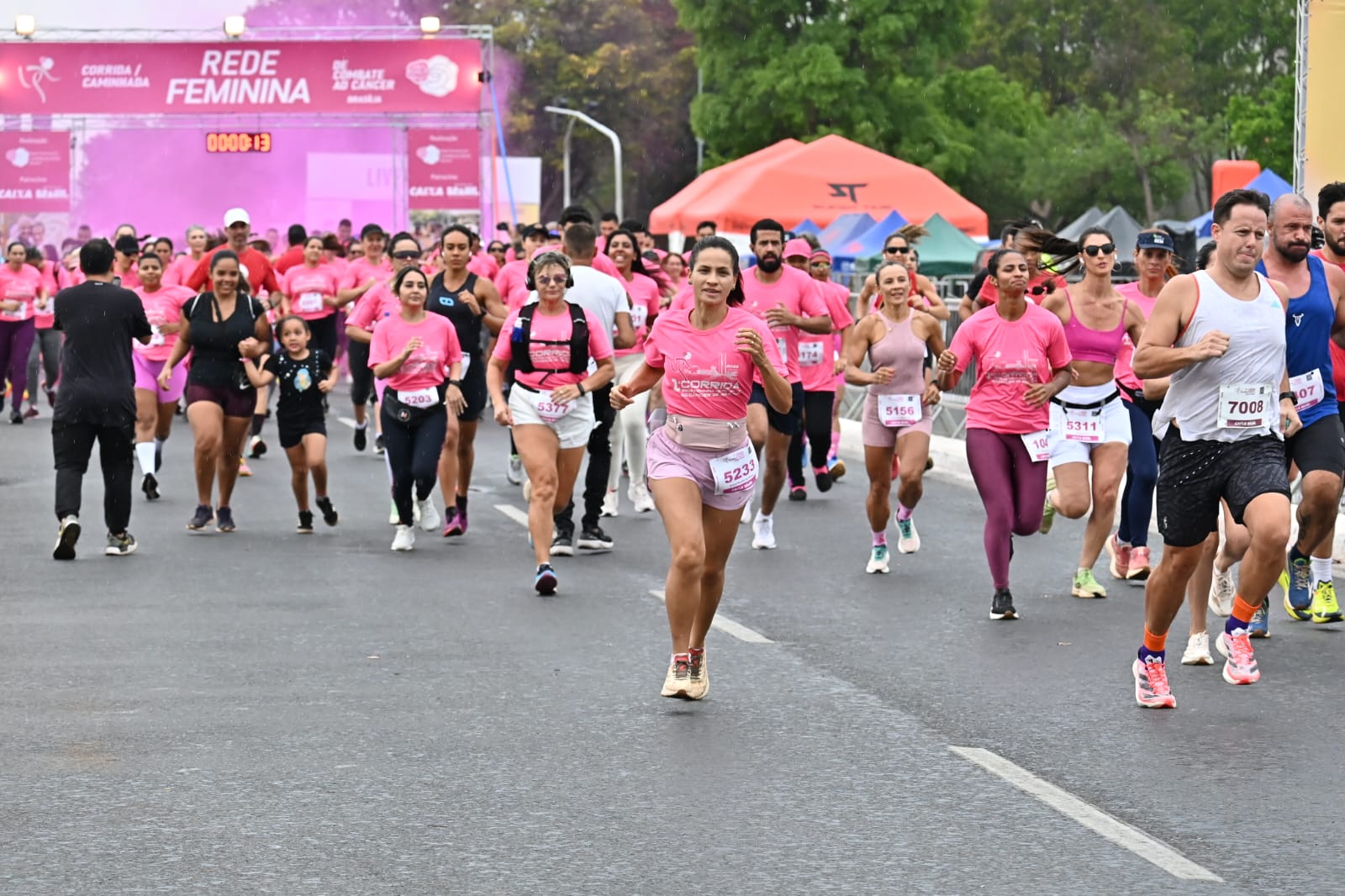 Corrida da Esperança colore a Esplanada em apoio a pacientes com câncer