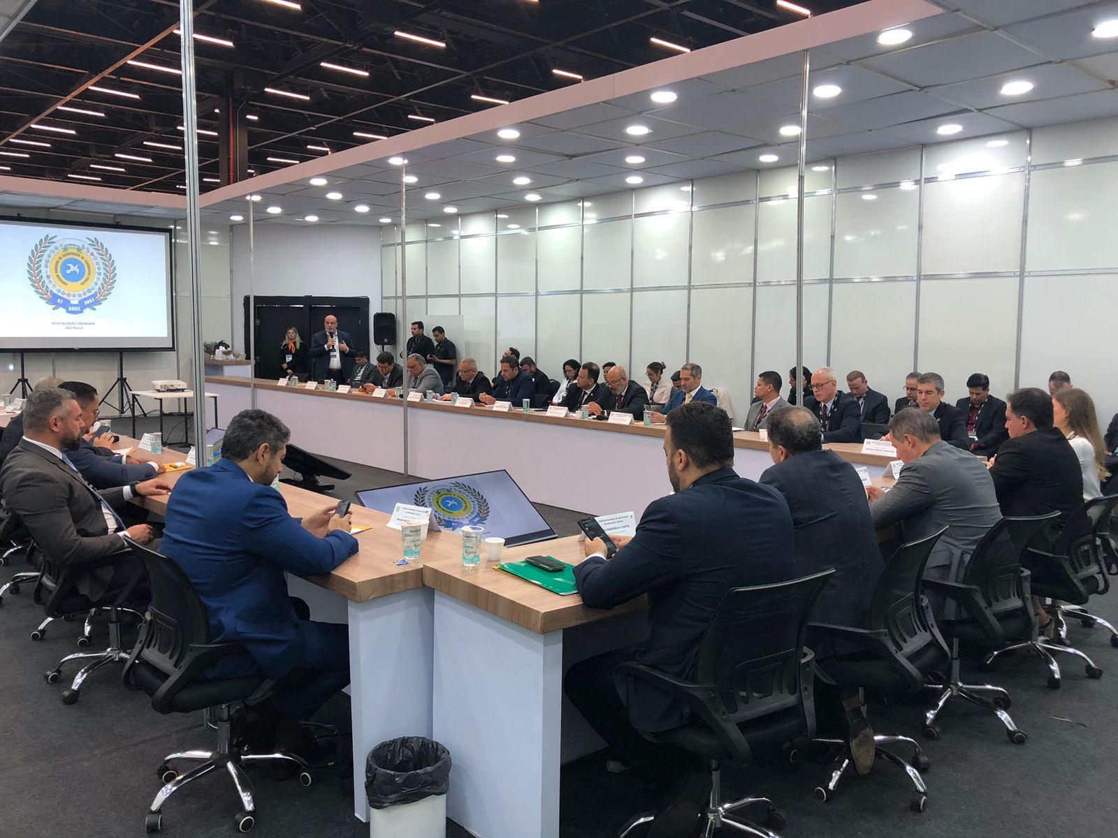 Evento debate ações de segurança pública em áreas como crimes financeiros e uso de drones em operações policiais