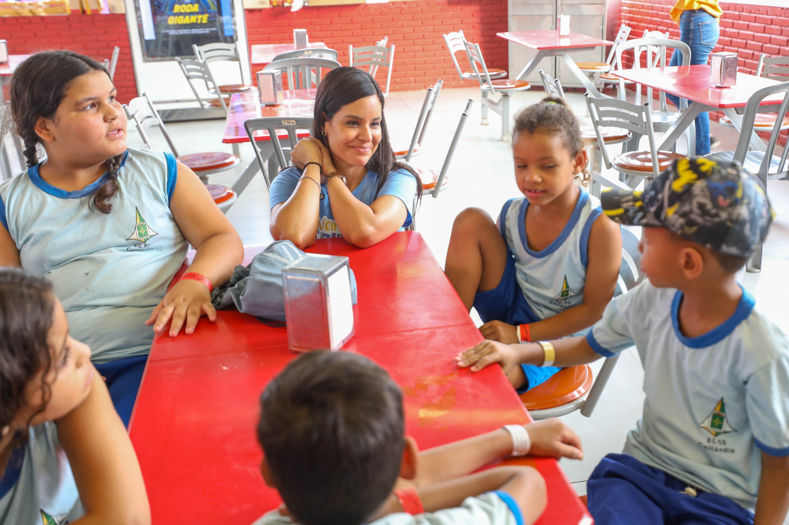 Campanha Vem Brincar Comigo leva alegria a 500 crianças no Parque da Cidade