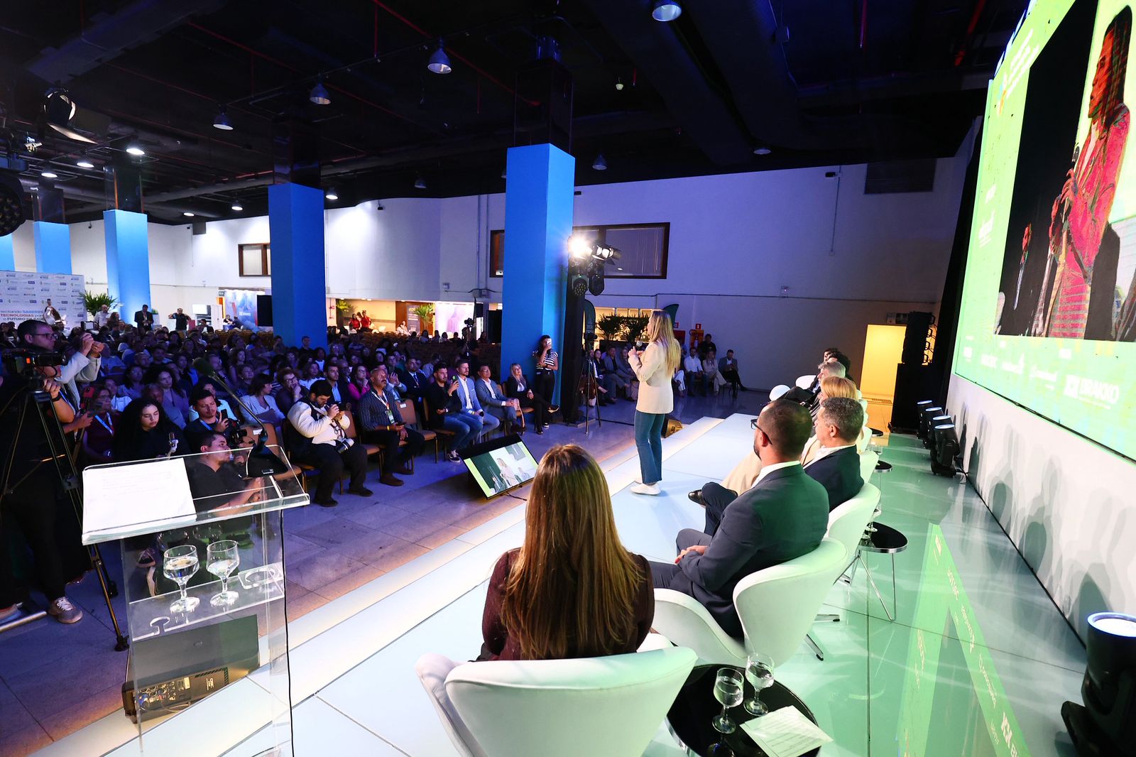 Congresso de Inovação, Ensino e Pesquisa debate o tema “Conectando Saberes e Tecnologias para o Futuro da Saúde”