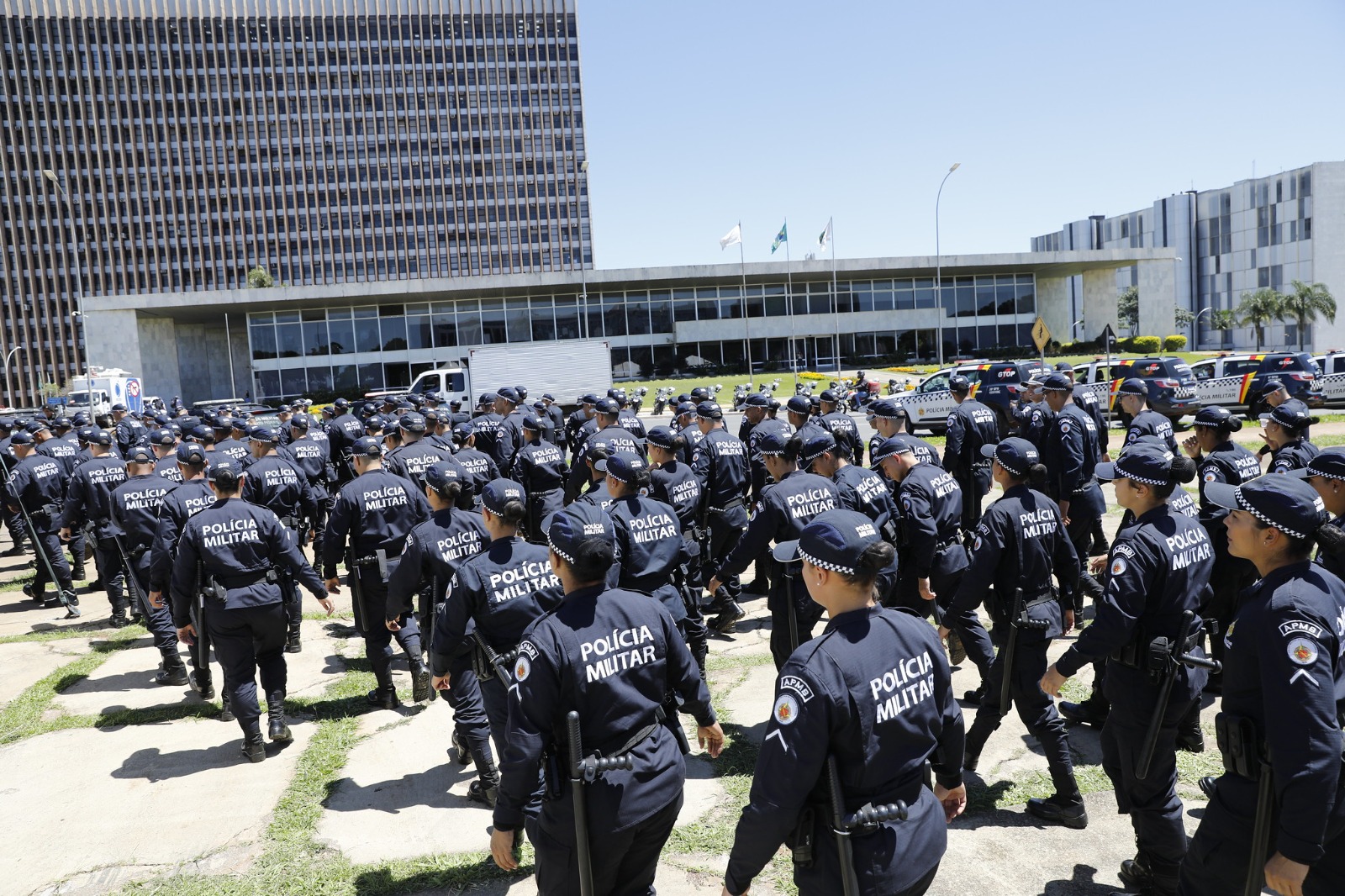 Segurança pública do DF estabelece critérios para abordagem policial de população em situação de rua