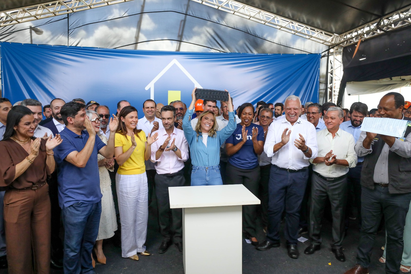 Em primeiro ato como governadora, Celina Leão lança programa GDF na sua Porta, no Itapoã