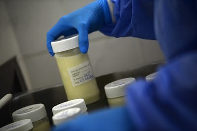 Mais de 4 mil recém-nascidos foram beneficiados com leite humano no Distrito Federal este ano; saiba como doar