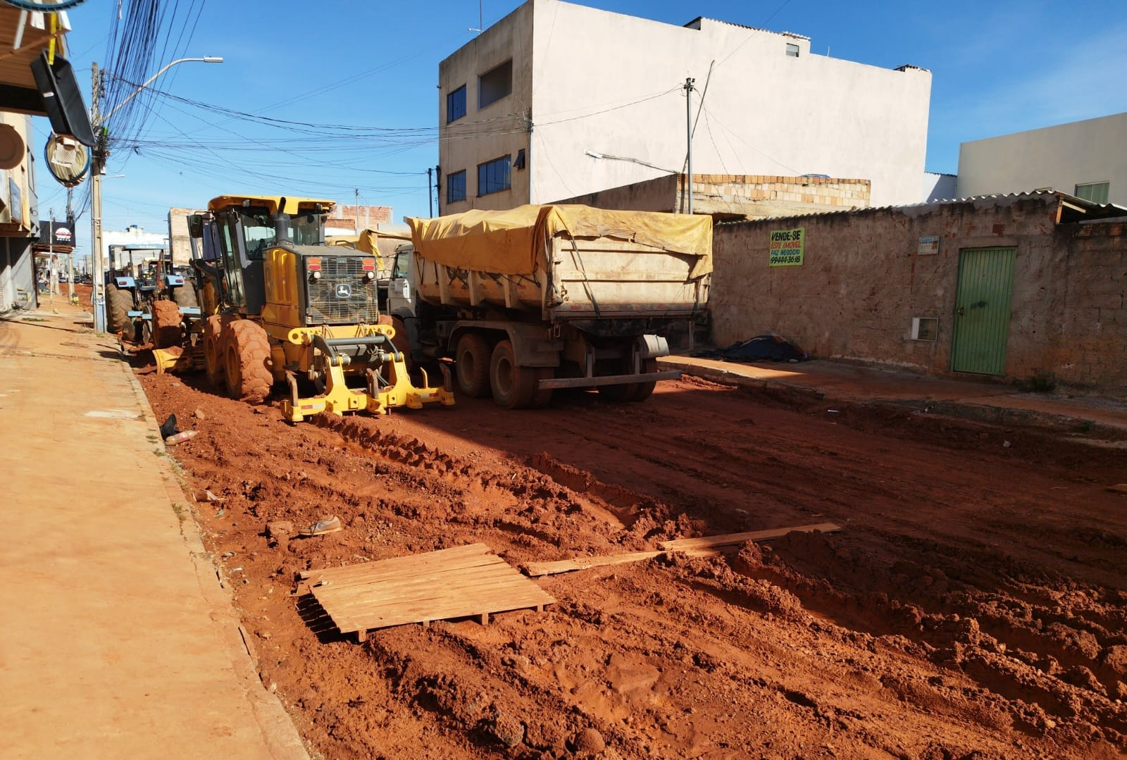 Obra na Avenida Del Lago, no Itapoã, é ampliada