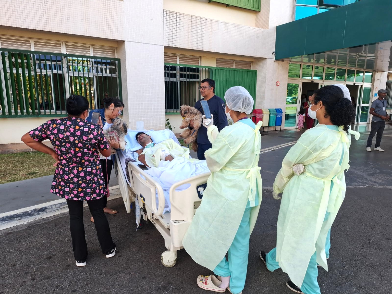 Capa da Matéria: Humanização transforma tarde de paciente no Hospital de Santa Maria