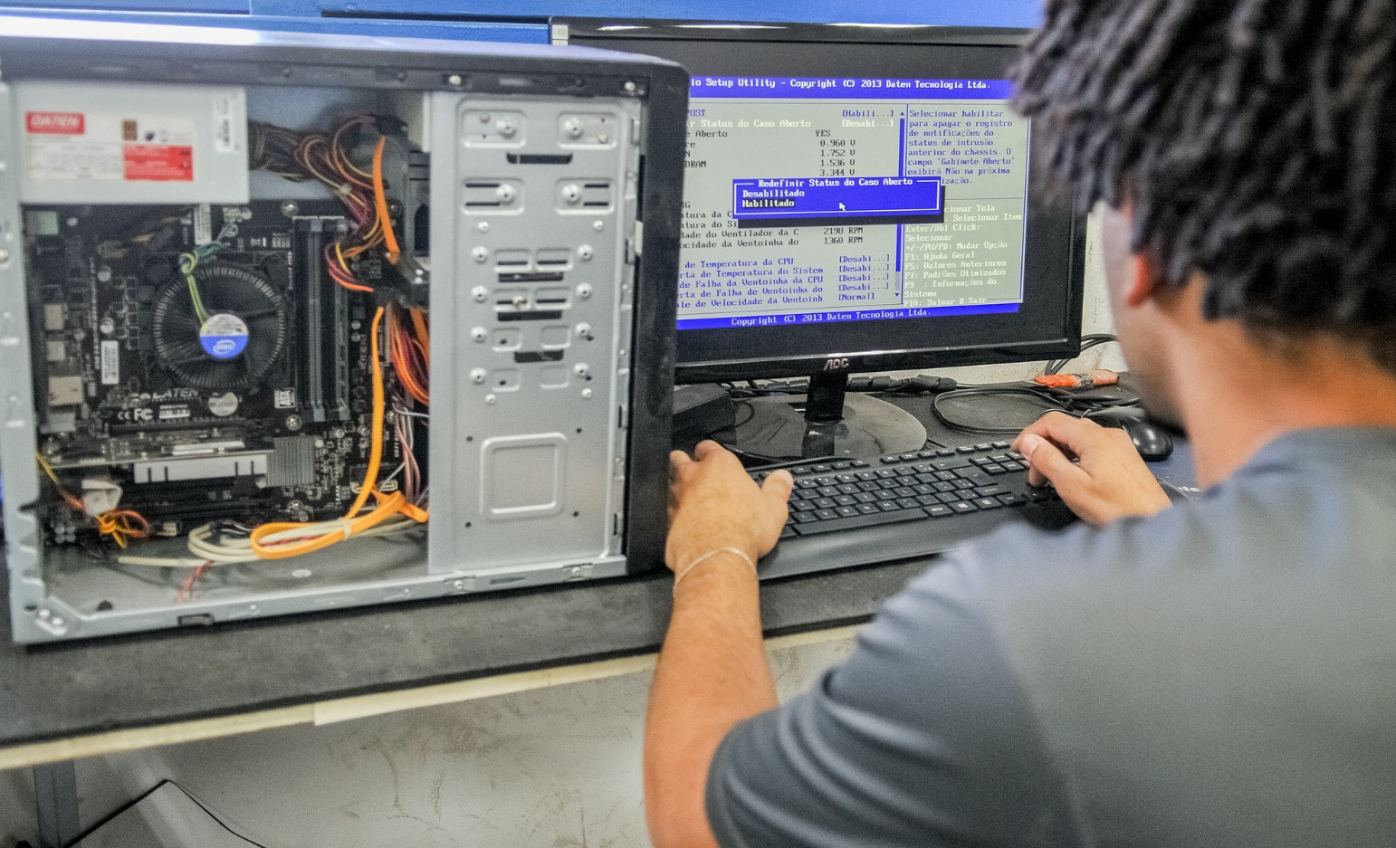 Inscrições abertas para cursos gratuitos de tecnologia em Ceilândia e Santa Maria
