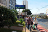 Nesta quinta-feira (9), moradores, servidores e a diretora-presidente da Agefis, Bruna Pinheiro, participaram da 1ª Caminhada Urbana, com o objetivo de visitar calçadas já adaptadas e aquelas que precisam de melhorias.