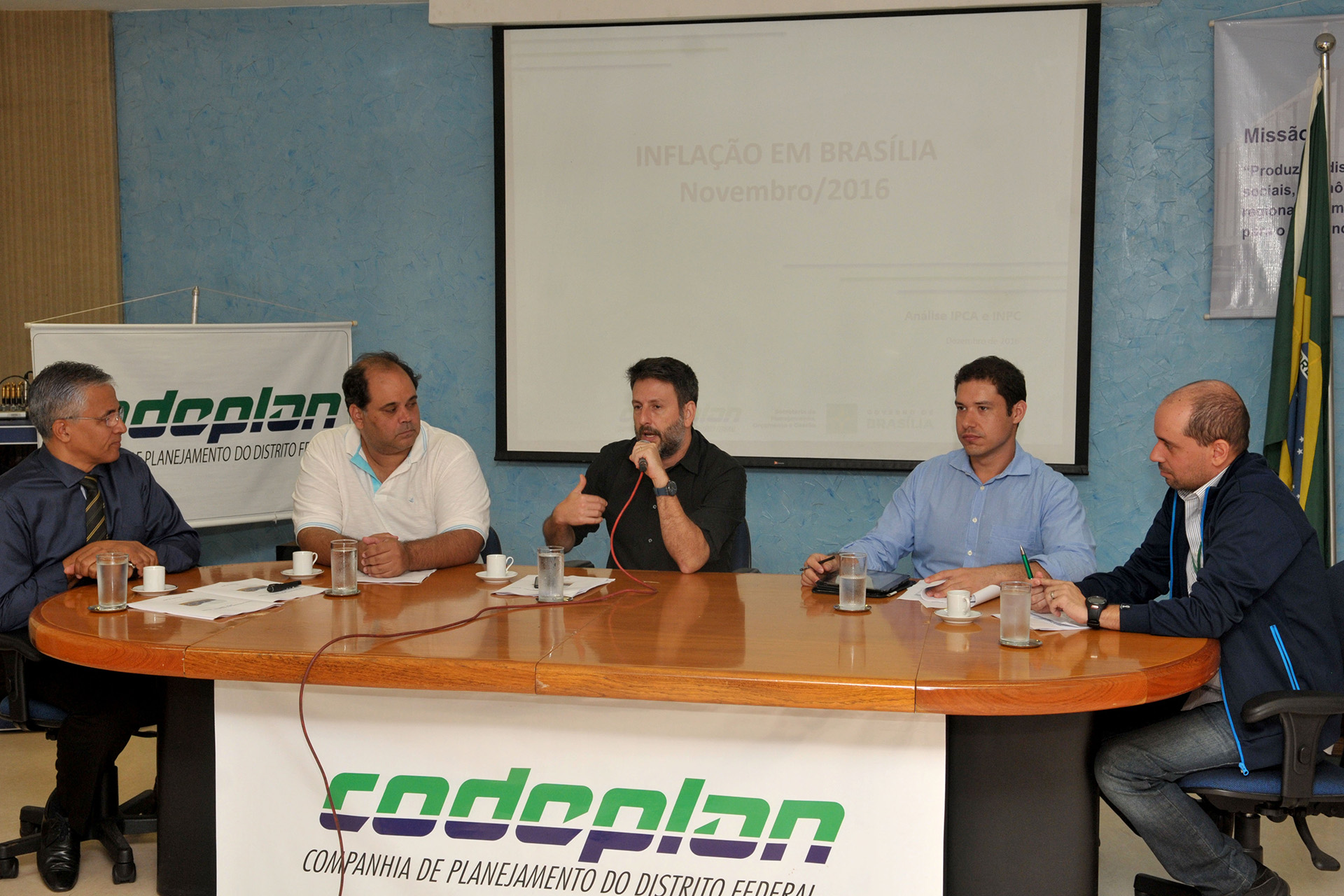 Presidente da Codeplan, Lúcio Rennó, na sede da companhia