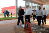 Governador Rodrigo Rollemberg acompanhado do secretário de Educação, Júlio Gregório Filho visitou as obras da Escola Técnica do Guará, nesta terça-feira (23).