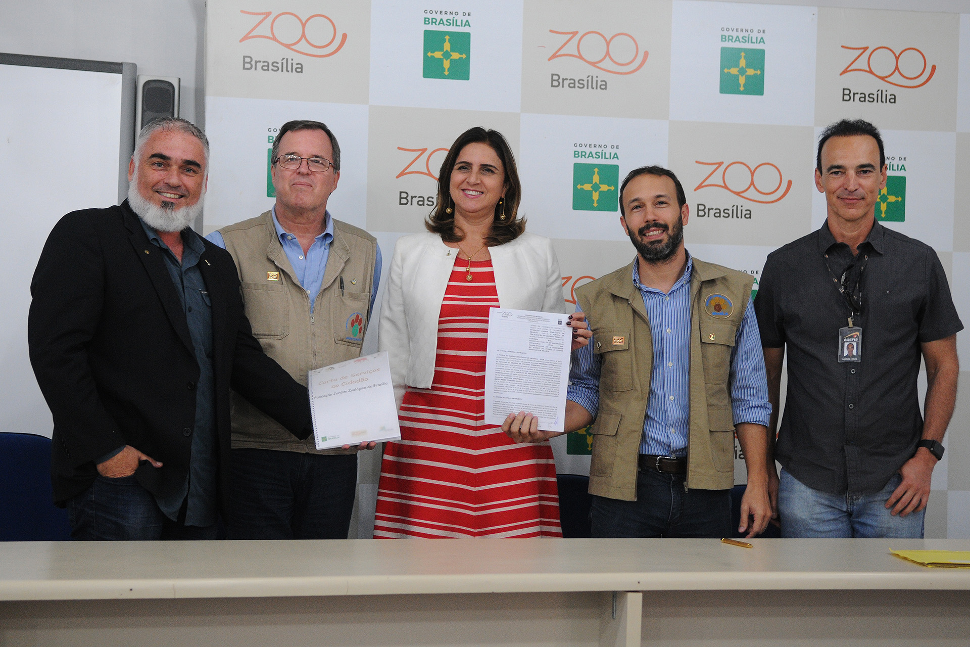 A Fundação Jardim Zoológico de Brasília lançou nessa terça-feira (13) a primeira carta de serviços ao cidadão em braile do Distrito Federal.