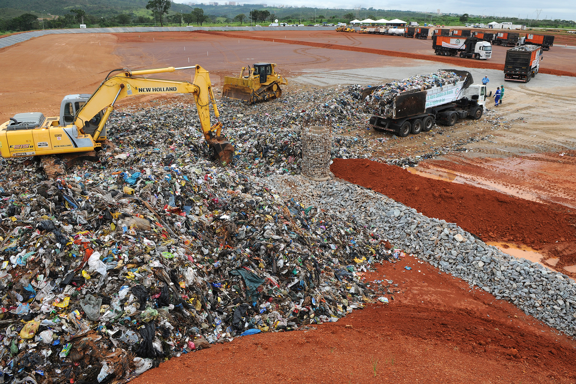 Inauguração do Aterro Sanitário de Brasília, em janeiro, elevou Brasília do 8º para o 1º lugar no indicador de destinação do lixo.